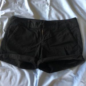 AEO black khaki shorts